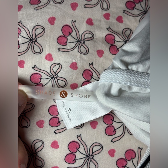 One piece swimsuit - Picture 9 of 11